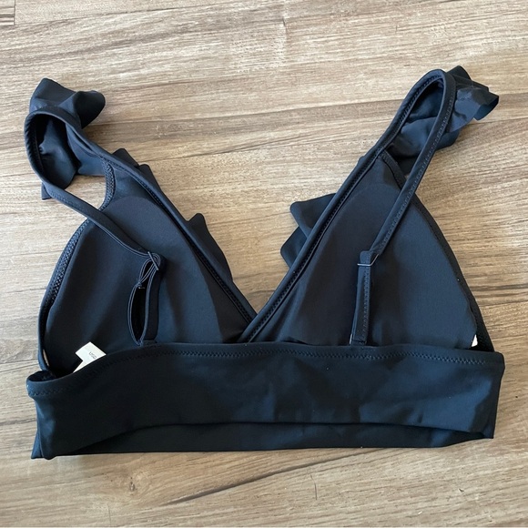NWT Aerie ruffle triangle bikini top black size M - Picture 2 of 3